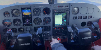 cessna cockpit
